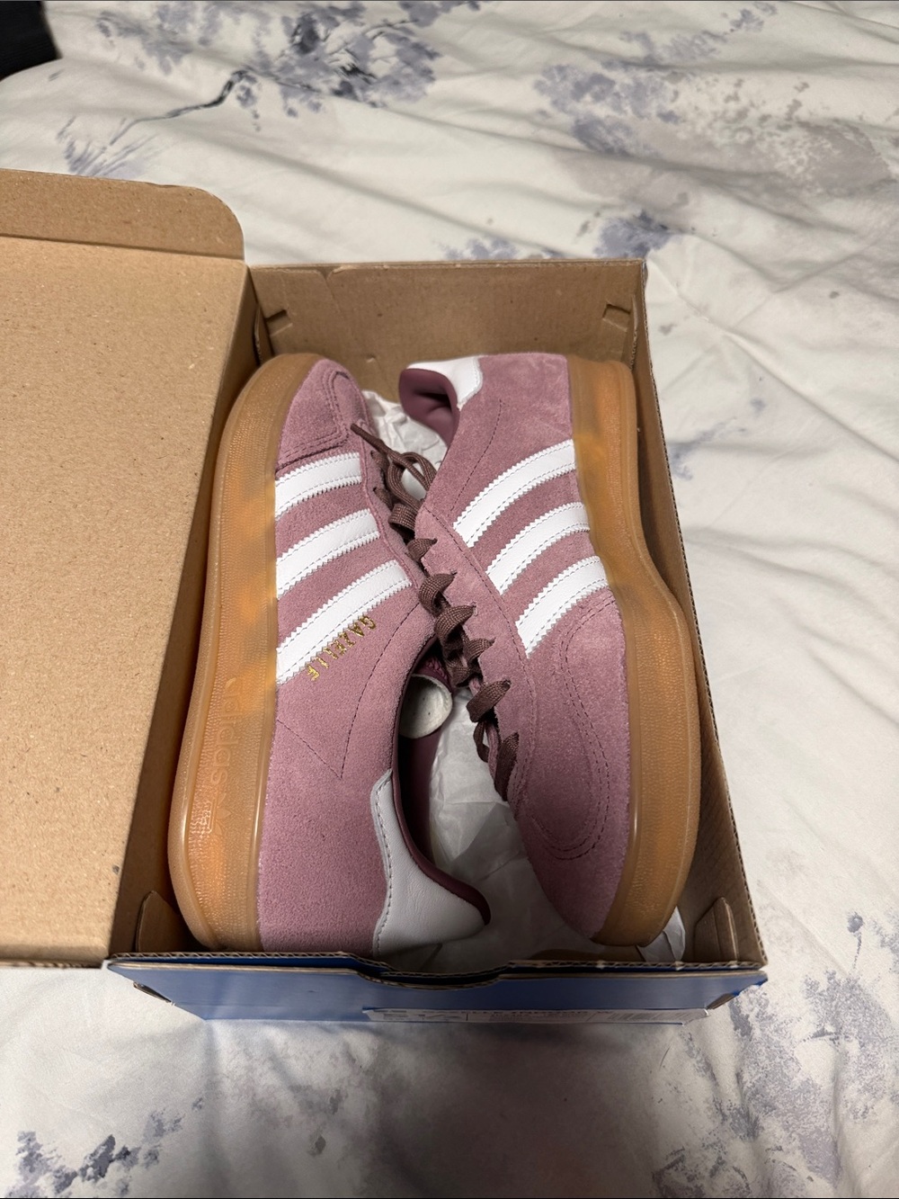 adidas gazelle indoor, mauve colorway size W5.5